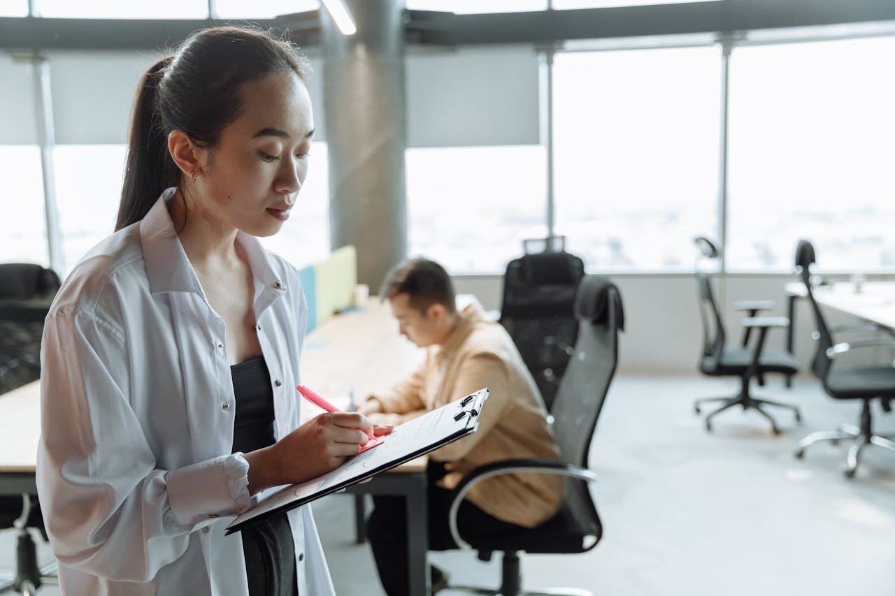 Government Shutdown Looms as Budget Negotiations Stall